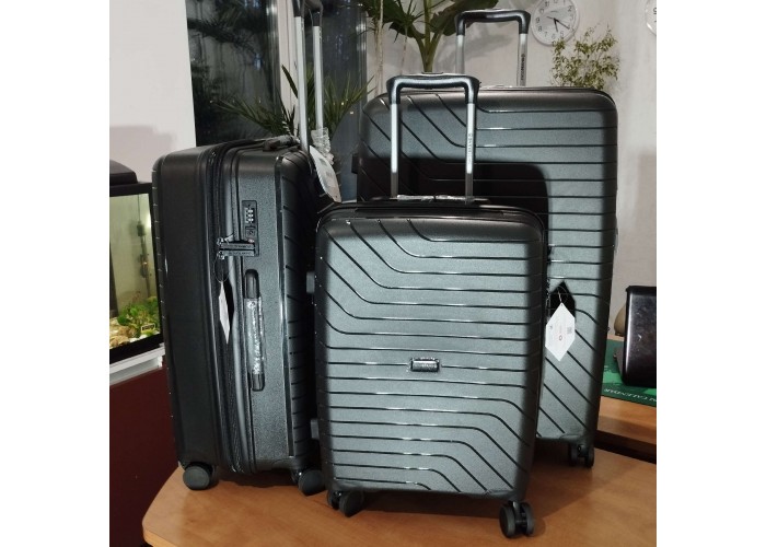 Валіза Swissbrand Eden (L) Black (SWB_LHEDE001L)