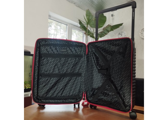 Валіза Swissbrand Nara (S) Black/Red (SWB_LHNAA010S)