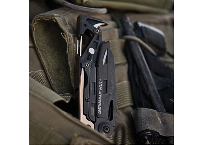 Мультиінструмент Leatherman Mut Black, чохол Molle (олива), картонна коробка