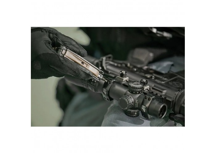 Мультиінструмент Leatherman MUT EOD black, чохол Molle (олива), картонна коробка