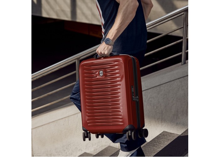 Валіза Victorinox AIROX/Victorinox Red Маленька