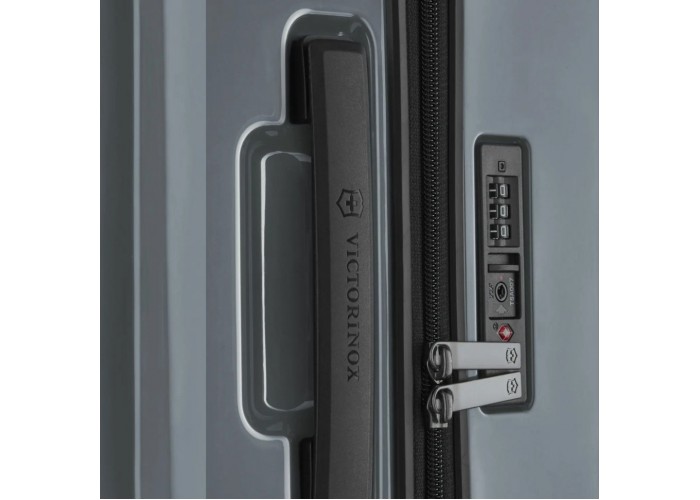 Валіза Victorinox AIROX/Silver Середня
