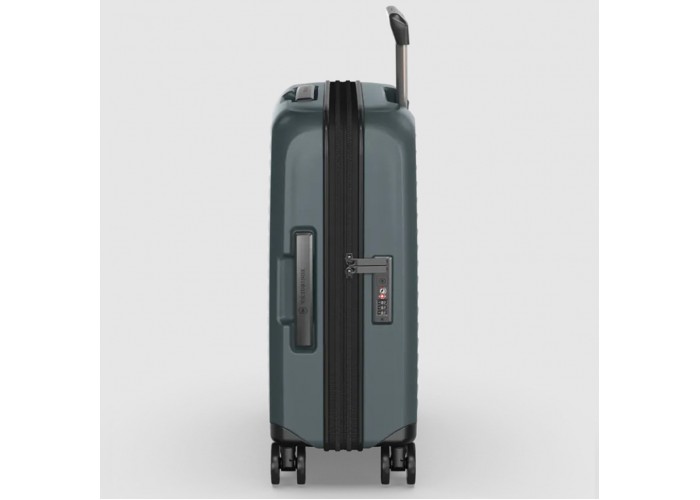 Валіза Victorinox AIROX Advanced Storm Маленька