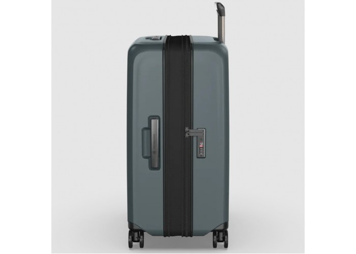 Валіза Victorinox AIROX Advanced Storm Середня
