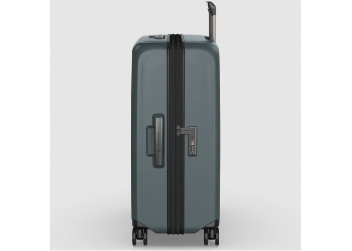 Валіза Victorinox AIROX Advanced Storm Середня