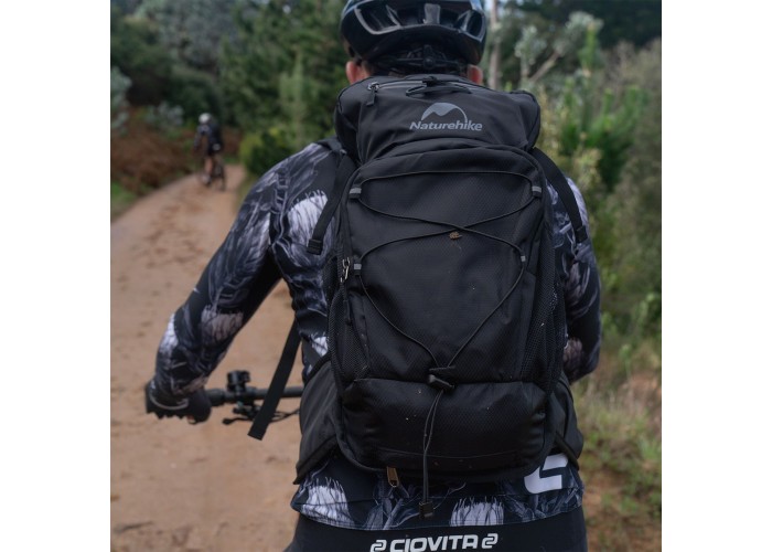 Рюкзак для велоспорту Naturehike CNK2300BB011, чорний