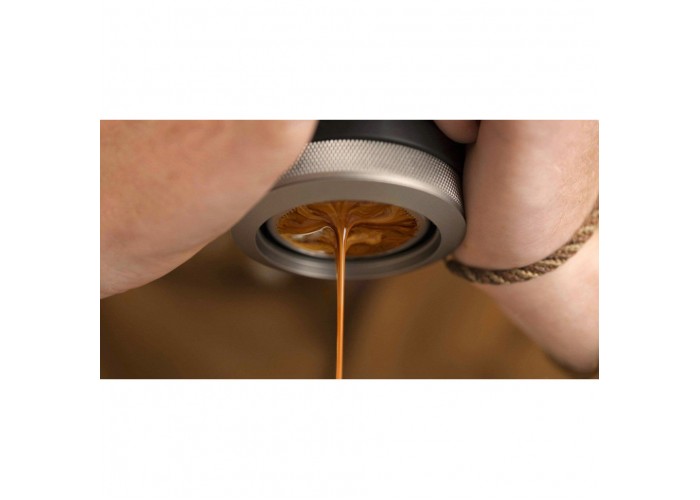 Портативна еспресо-кавоварка Wacaco Picopresso