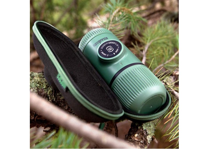 Портативна еспресо-кавоварка Wacaco Nanopresso зелена з чохлом