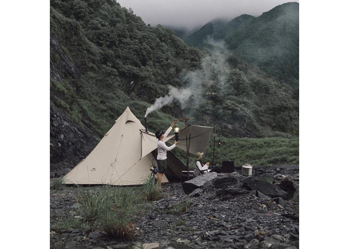 Тент-намет для кемпінгу Naturehike Ranch Pyramid NH20ZP014, 150D, 482*482*280 см, золотий (з п'ятьма стійками)